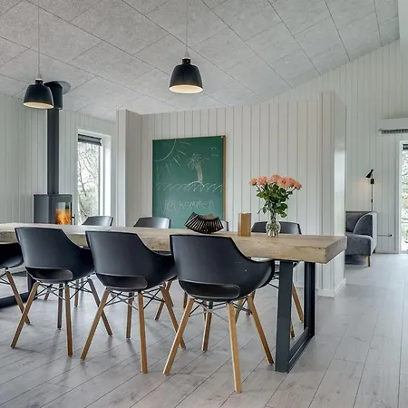 Helli - 650m From The Sea By Interhome *